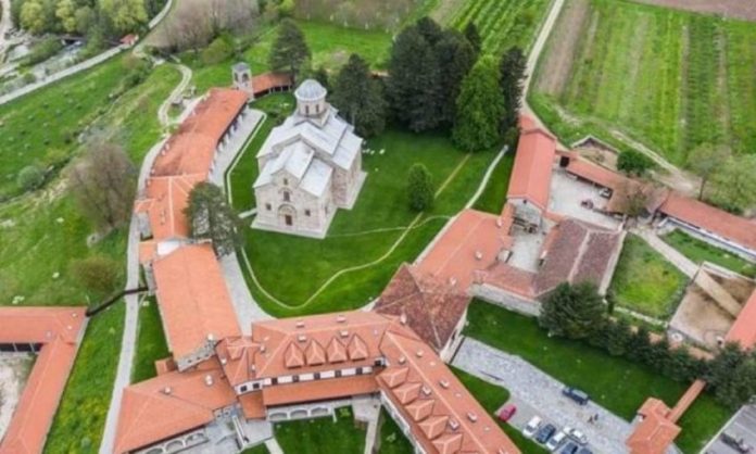 Manastiri i Deçanit