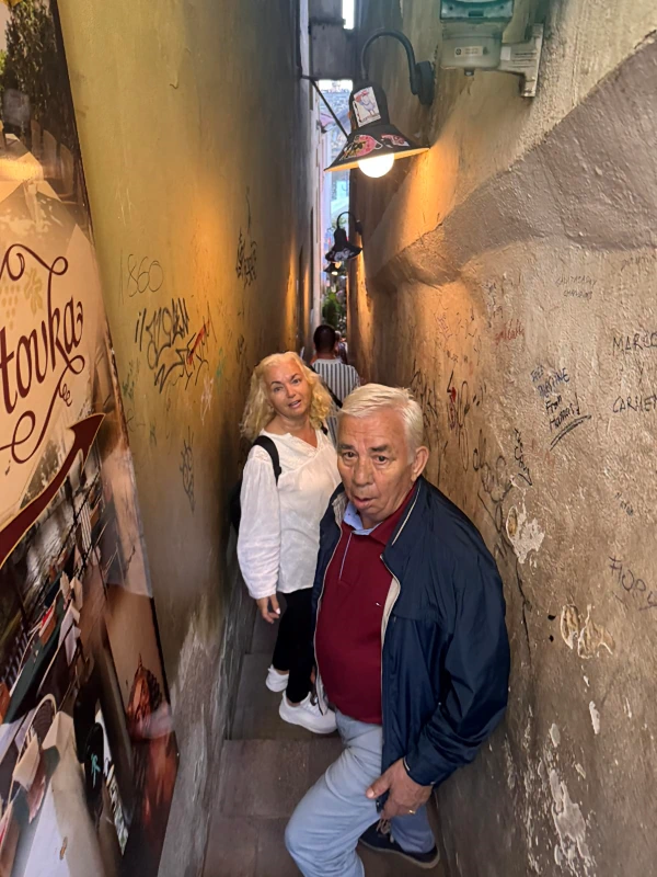 Sabile e Tefik Basha, rrugica më e ngushtë në Çeki
