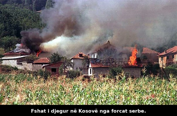 Fshat i djegur në Kosovë, 1999
