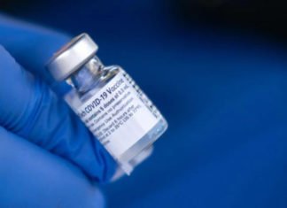 Pasi FDA thotë se mund të lëshojë të dhënat e vaksinës COVID-19 deri në vitin 2097, gjykatësi federal urdhëron që të gjitha informacionet të shpërndahen këtë vit Covid-19 - vaccine