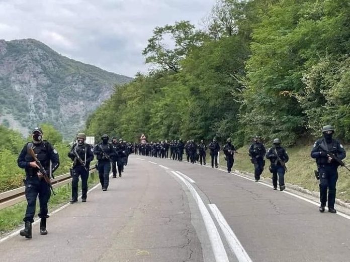 Forca policore në kufi me Serbinë