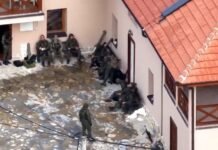 SERBIA NDËRMJET PËRBALLJES ME HISTORINË DHE DOMOSDOSHMËRISË PËR DISTANCIM NGA PROGRAMET DHE ELABORATET ANTISHQIPTARE Serbët në manastir - Banjskë