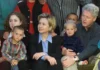 O idhulli im, shpëtimtari i popullit tim Bill e Hillary Clinton në Kosovë