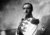 ÇËSHTJA E SHËN NAUMIT DHE E VERMOSHIT (1921 – 1926) Ahmet Zogu - me kostum, profil