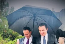 GLAUK KONJUFCA MERITON TË ZGJEDHET PËR KRYEMINISTËR Albini - Glauku - me çadër