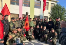 Busti i Adem Jasharit promovohet solemnisht në fshatin Hamil të Fierit Adem Jashari - bust në Hamil, Fier