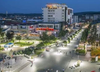 MYSAFIRËT A E KANË PAGUE DARKËN? Skënderaj - Kosova