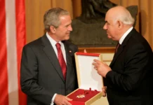 Marrëdhëniet Shqipëri-USA në Universin Filatelik shqiptar George Bush - Tiranë