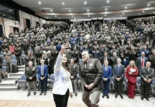 PAN-i E KA NË AXHENDË BLLOKADËN E ZGJEDHJES TË PRESIDENTIT/ES Osmani me ushtarët amerikanë