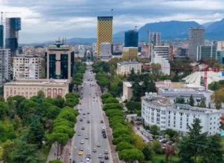 Tiranë e Arbërit Pamje nga Tirana