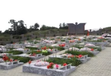 Varret që flasin Varreza e familjes Jashari