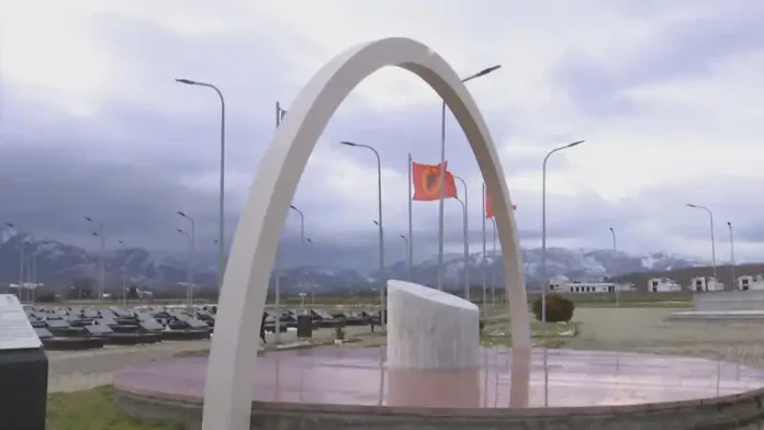 Varrezat e dëshmorëve - Gjakovë