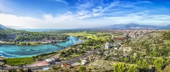 Shkodra - pamje nga kalaja