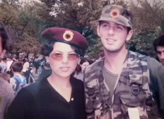 Dritaret nga kishte hyrë liria Famire e Muhamet Duraku