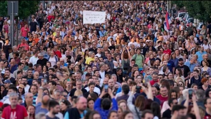 Protesta - Serbi