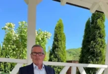 ABEJ, ISHE ENGJËLL Hakif Mehani