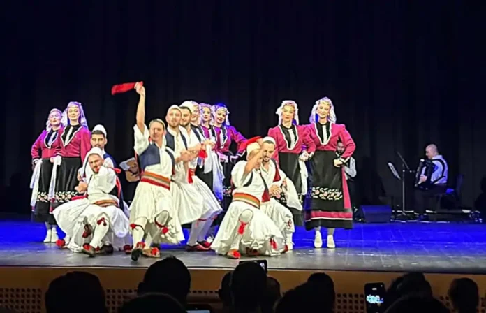 Ansambli shqiptar në Itali