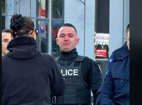 Loti i vëllait me uniformë